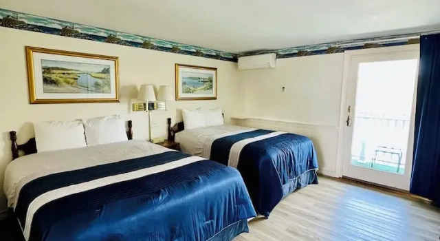 Семейный номер Standard с 2 комнатами Green Harbor Waterfront Lodging