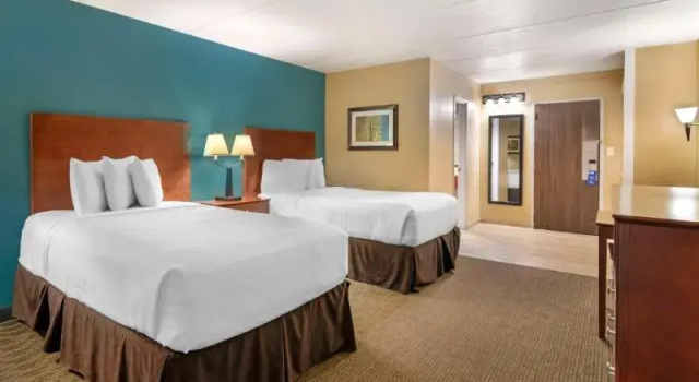 Четырёхместный номер Standard Best Western Plus Plattsburgh