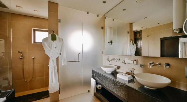 Люкс Prestige c 1 комнатой с видом на поле для гольфа The Bay Club at Anahita