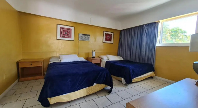 Номер Economy Pousada Suites at Hollywood Beach