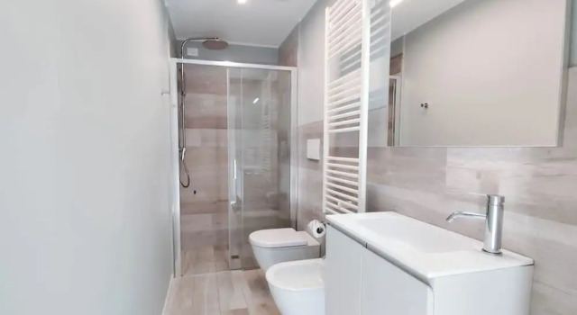 Апартаменты с 2 комнатами с балконом Modern Apartment Steps From the Beach