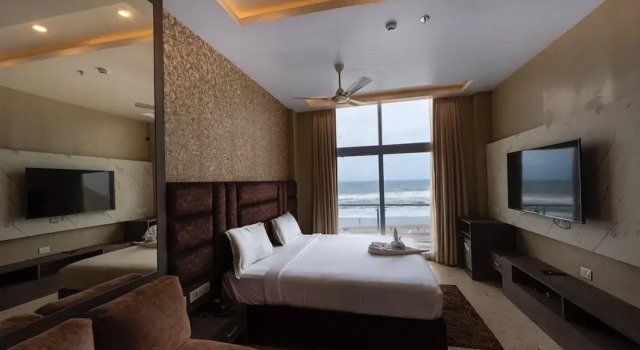 Surya Continental, Varaa Hotelli Nilmatha Uttar Pradesh