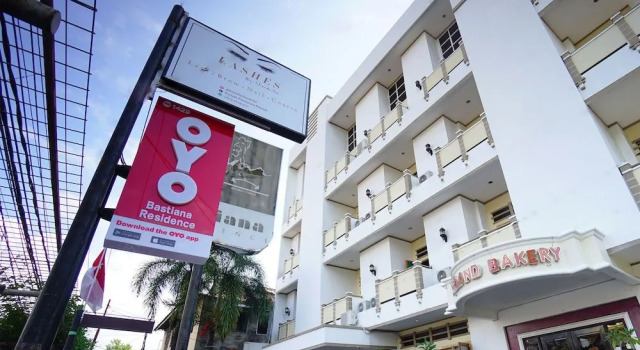 OYO 1429 Bastiana Residence, Book Hotel Hotels in Sulawesi with Parking, Parking