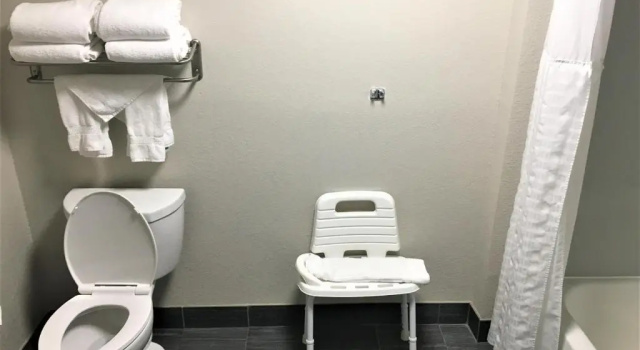 Двухместный номер Standard Comfort Suites Nashville Airport - BNA