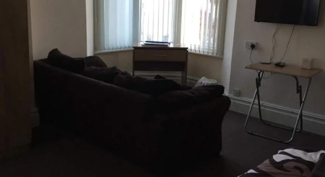 The Crescent Accommodation, Забронировать Отель Сток-он-Трент Стаффордшир