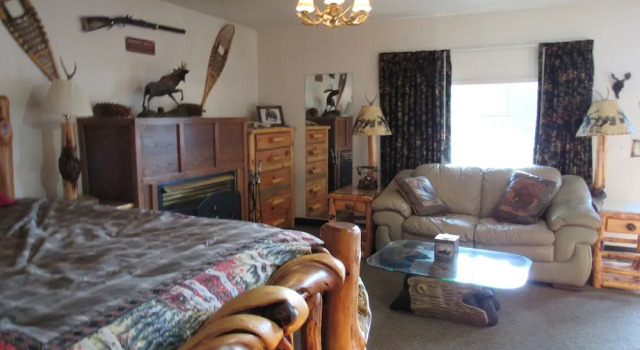 Люкс Deluxe The Woodsman Country Lodge Motel