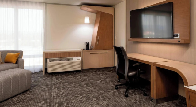 Четырёхместный номер Standard Courtyard by Marriott Prince George