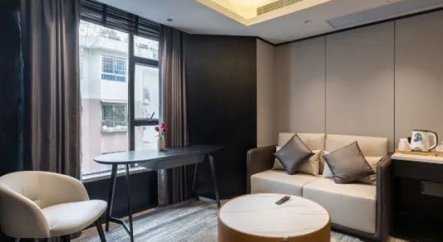Yuanxu Apartment (Guangzhou Taikoo Hui Plaza Shipaiqiao Subway Station), Boek Appartement Hotels in Guangdong met parkeren, Parkeren