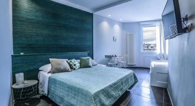 Il Grattacielo b&b, Забронировать Отель «постель и завтрак» Отели Неаполя с парковкой, рядом с Кафедральный собор Неаполя, Парковка