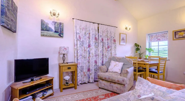 Pickle Cottage, Book Feriehus Hoteller i Carnforth med parkering, Parkering