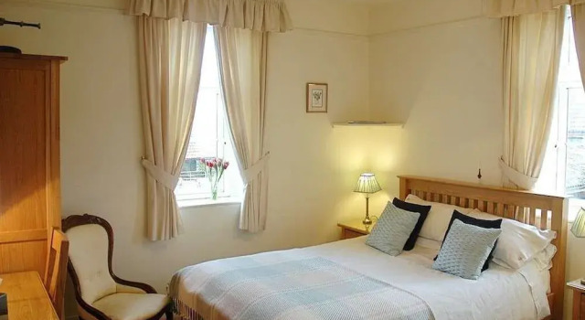 Newcourt Barton, Book Hotel Cullompton Devon