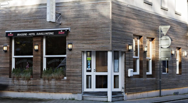Hotel Duivels Paterke Harelbeeksestraat 29, 8500 Kortrijk, Забронировать Отель Кортрейк Leiestreek, рядом с Большой рынок