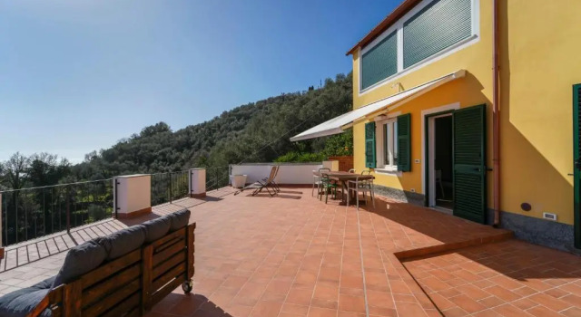 100 - VILLA Ginestra, ampia Terrazza 120m2 vista mare 10 minuti a piedi spiaggia, 3 camere da letto, Забронировать Вилла Виллы Сестри-Леванте, Вилла