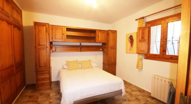 Private & Luxurious Villa With Pool - Lots of Space & Short Walk to the Sea