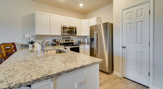 Апартаменты Charming Townhome < 1 Mi to Zoo & Luray Caverns!
