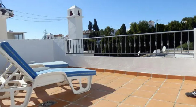 Holiday Home Buriana Beach, Забронировать Апартаменты/квартира Нерха Axarquía, рядом с Пляж Бурриана