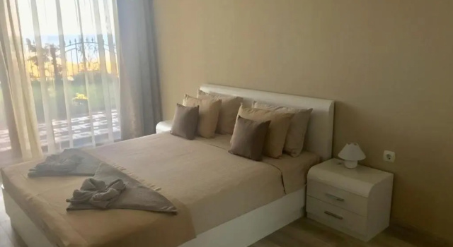 Апартаменты Deluxe Apartcomplex Golden Bay