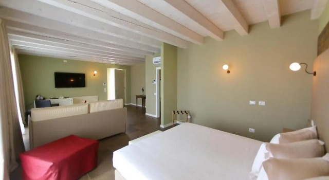 Le Greghe Suites, Забронировать Отель Отели Лацизе с завтраком, Завтраки