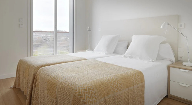Villa Enea by FeelFree Rentals, Rezerwuj Willa Hotele w Baskonia z parkingiem, Parking