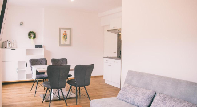 Апартаменты с 2 комнатами Nefer, Haus