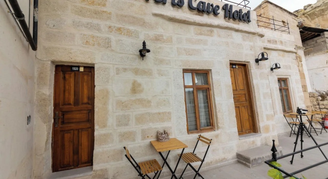Feris Cave Hotel