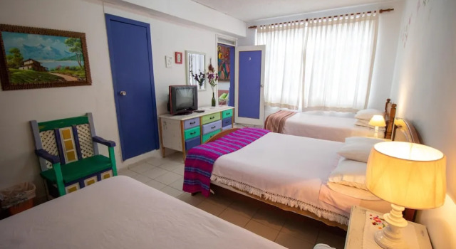 Confort cvadruplă cameră Hostal Sakti