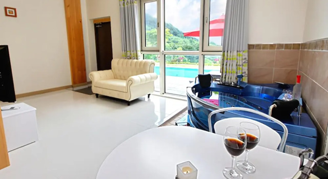 Gapyeong Sky Hill Pension, Prenota Hotel Hotel a Gyeonggi-do con piscina, Piscina
