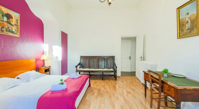 Via Italia AP1054 by Riviera Holiday Homes, Забронировать Отель Ницца Приморские Альпы, рядом с Набережная Соединенных Штатов