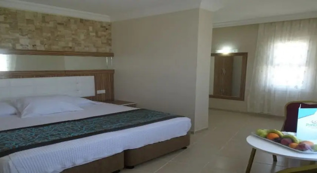 Четырёхместный номер Standard с балконом Princess Resort Hotels