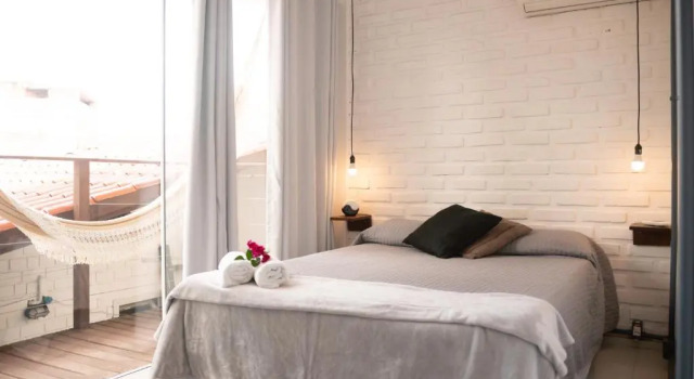 Люкс с балконом Lagoa Nômade Hostel