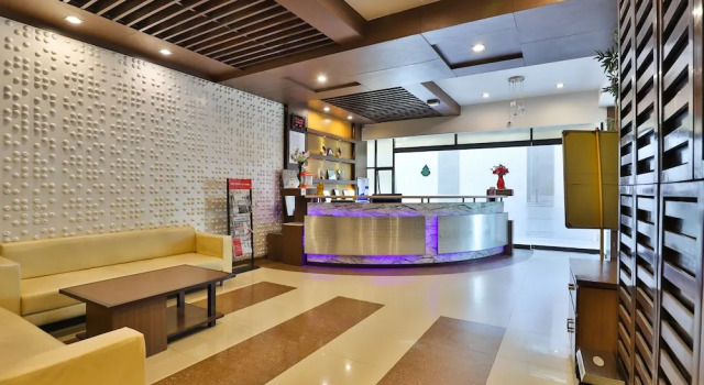 Hotel Kingston, Rezervovat Hotel Hotely v Gujarat s parkováním, Parkování