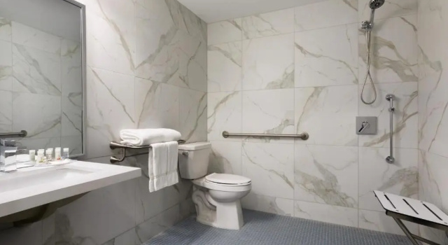 Номер Standard Days Inn by Wyndham Saint John