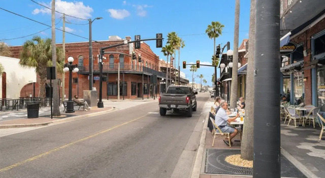 Апартаменты NEW Rumba Roost Upscale Ybor Studio On 7th Ave