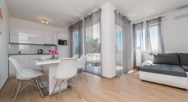 Villa Star 6 luxury apartment with a pool, Забронировать Апартаменты/квартира Апартаменты Новалья, Апартаменты/квартира
