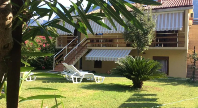 Апартаменты Mediterranean Holiday House & Apartments
