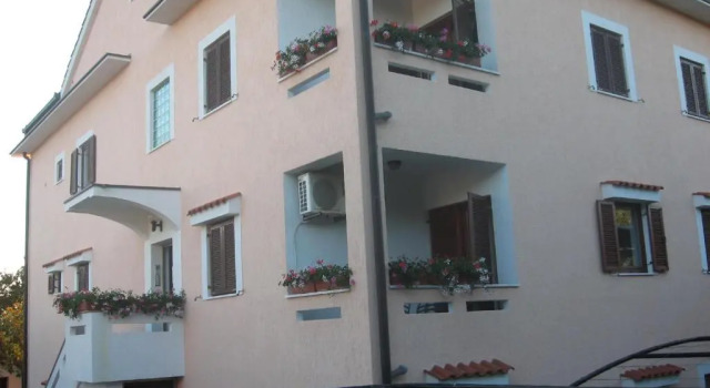 Apartments Lavanda 1, Varaa Huoneisto Hotellit Kvarner Islands uima-altaalla, Uima-allas