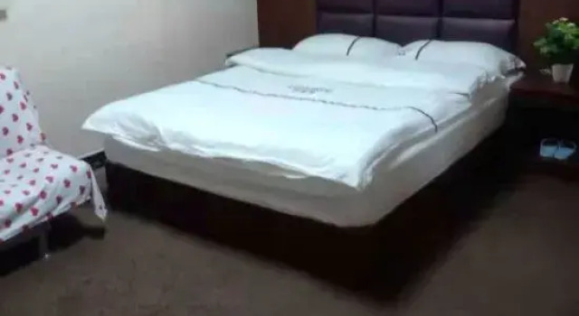 Xingguang Apartment (Zhongshan Huiyimei Shopping Plaza), Забронировать Апартаменты/квартира Чжуншань Гуандун, рядом с Торговый центр Huayi Plaza