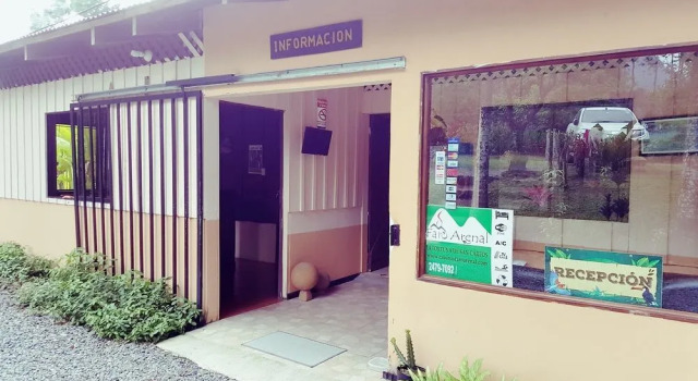 Hotel Faro Arenal, Rezerwuj Hotel Fortuna Alajuela