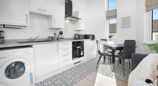 The Family Nest 3-bed Apartment With Parking, Забронировать Апартаменты/квартира Кардифф Гламорган, рядом с Les Croupiers Casino