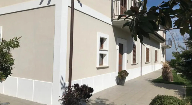 Villa Torre degli Ulivi, Varaa Villa Corigliano Calabro Calabria