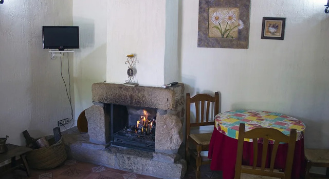Бунгало c 1 комнатой Casas Rurales con Jacuzzi Quijote y Sancho