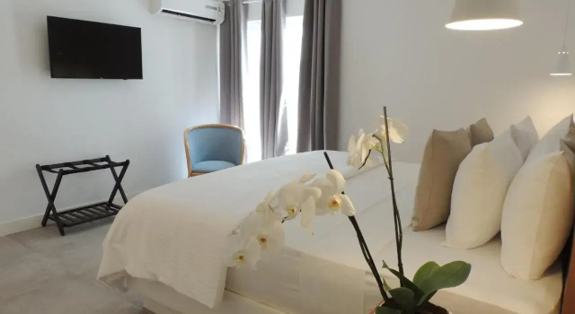 Las Palmeras, Book Hotel Hoteller i Nueva Esparta State med pool, Swimmingpool
