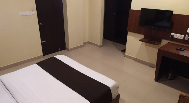 Двухместный номер Deluxe с балконом и с видом на город Hotel Parkway Inn