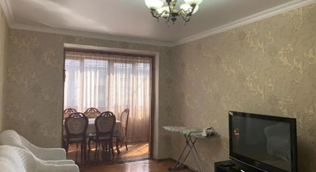 Сдаётся 3х-комнатная квартира в г. Гагра