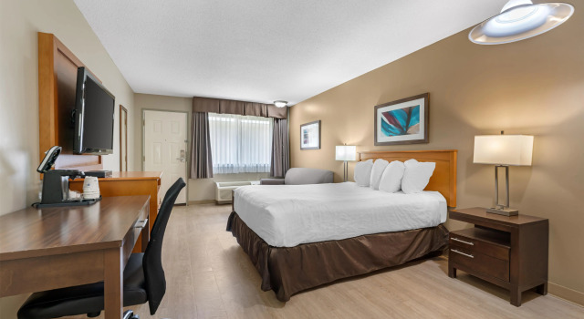 Двухместный номер Standard SureStay Plus Hotel by Best Western Salmon Arm