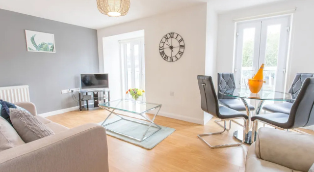 Апартаменты Deluxe Bright 2 Bed Apartments in Marston Oxford, Free Parking, OX3 Near John Radcliffe Hospitals & University Parks