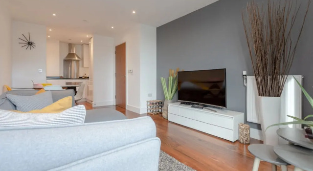 Beautifully Styled 1 Bed Flat in Canary Wharf High Rise, Забронировать Отель Отели Англии 3 звезды, 3*