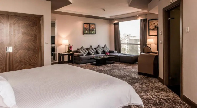 Семейный номер Standard Kenzi Tower Hotel