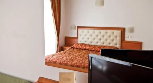 Трёхместный номер Standard Hotel Gabbiano