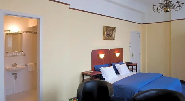 Номер Standard Hotel Antwerp Billard Palace
